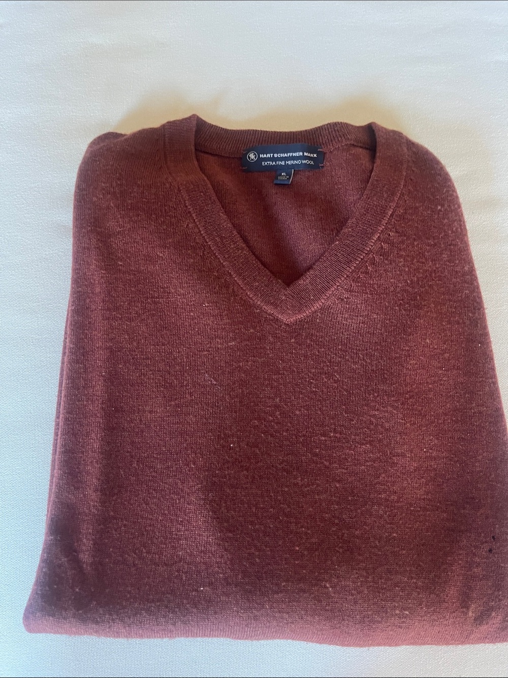 Hart Schaffner Marx Men's V-Neck Sweater - Wine